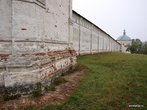 Монастырская стена