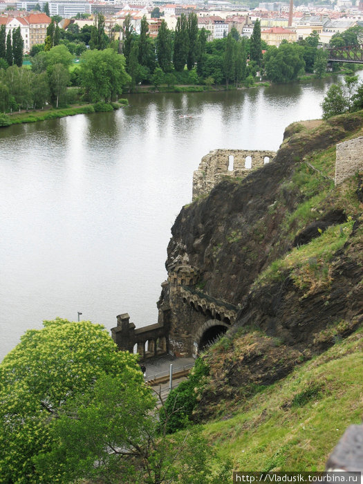 Тоннель в скале Прага, Чехия