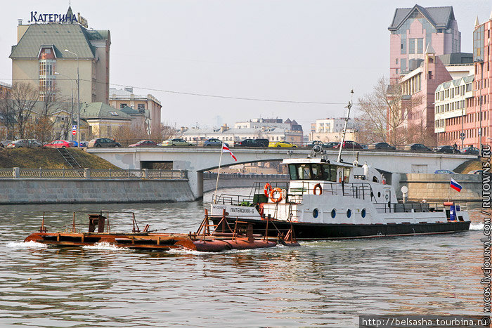 Открытие навигации по Москве-реке (апрель 2009) Москва, Россия