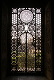 Вид из мечети через зарешеченное окно