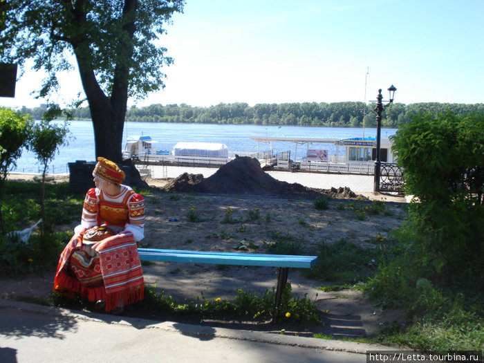 В маленьком городе, где очень много храмов Углич, Россия