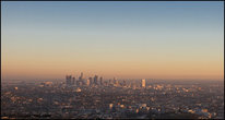 Вид на Лос Анжелес и горы, на которой располагается обсерватория