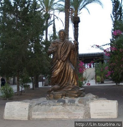 статуя апостола Петра Капернаум, Израиль