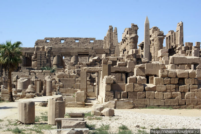 Карнакский храм — общий вид Луксор, Египет
