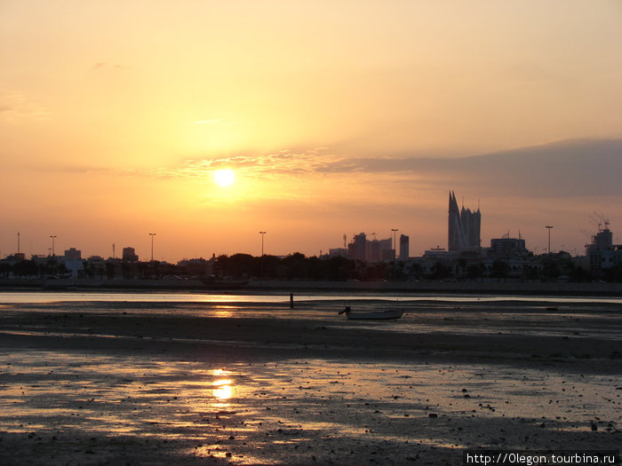 Закат над Манамой Бахрейн