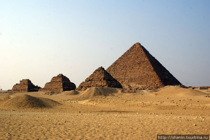 Пирамида и пирамидки Гиза, Египет