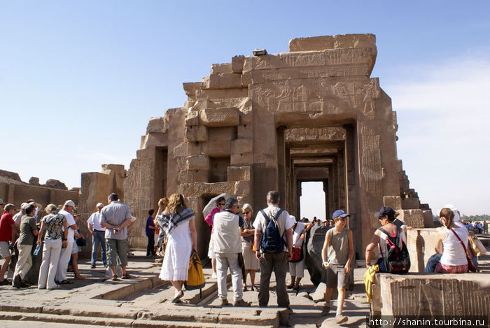 Очень популярный у туристов храм Ком-Омбо, Египет