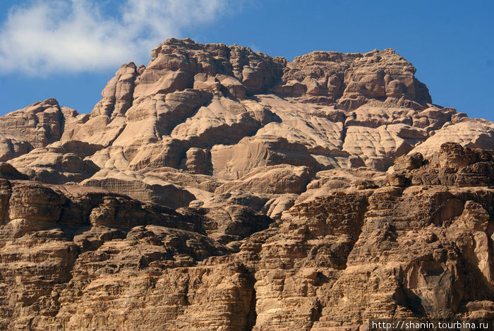 Горы и синее-синее небо Пустыня Вади Рам, Иордания