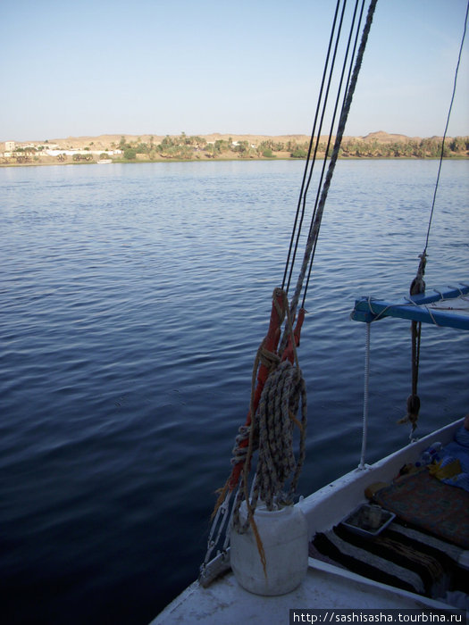 Вниз по Нилу на фелюке Египет