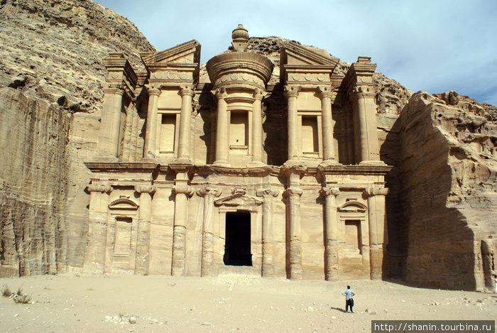 Монастырь Петра, Иордания