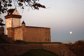 Нарвский замок и бастион Фортуна