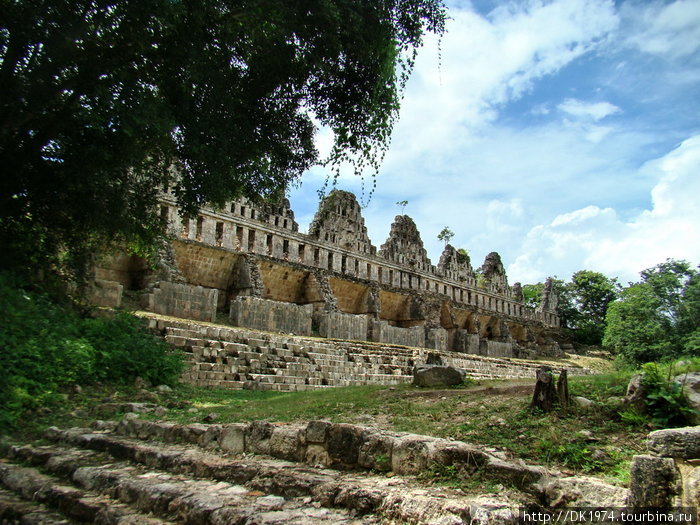 Ушмаль - древний  город  майя Ушмаль, Мексика