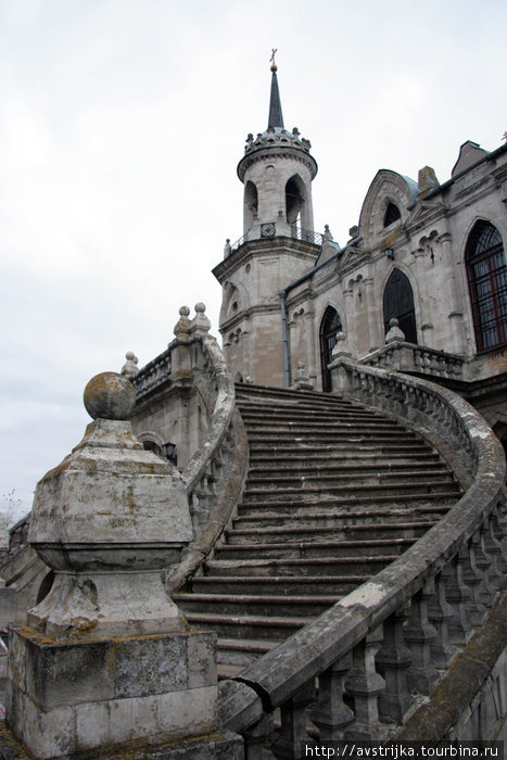 парадная лестница церкви Баженова