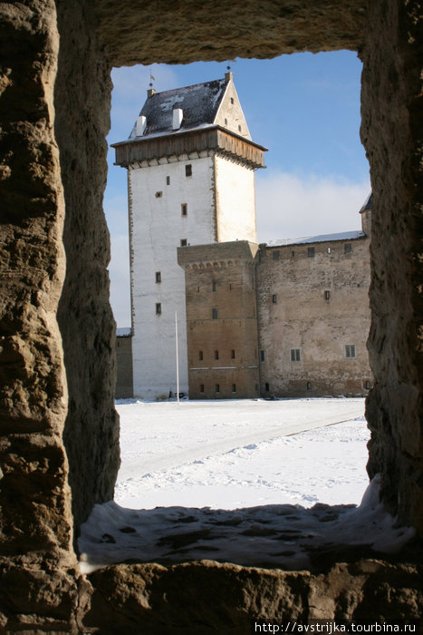 символ города — Нарвский замок Нарва, Эстония