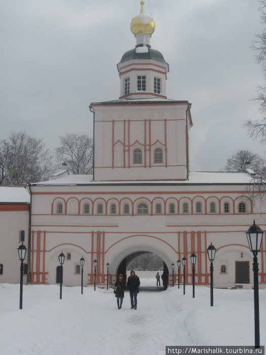 Церковь Архистратига Божьего Михаила Валдай, Россия