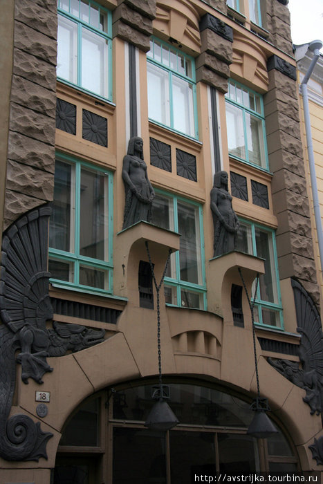 фасад одного из домов Таллин, Эстония