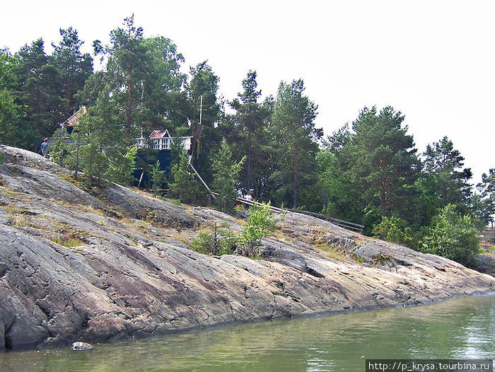 Построенный Мумми-папой корабль и спуск в воду Наантали, Финляндия