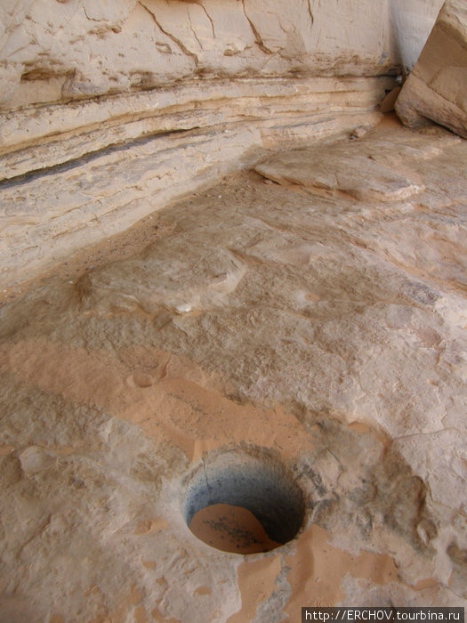 Так в гротах древние люди хранили воду. Ливия