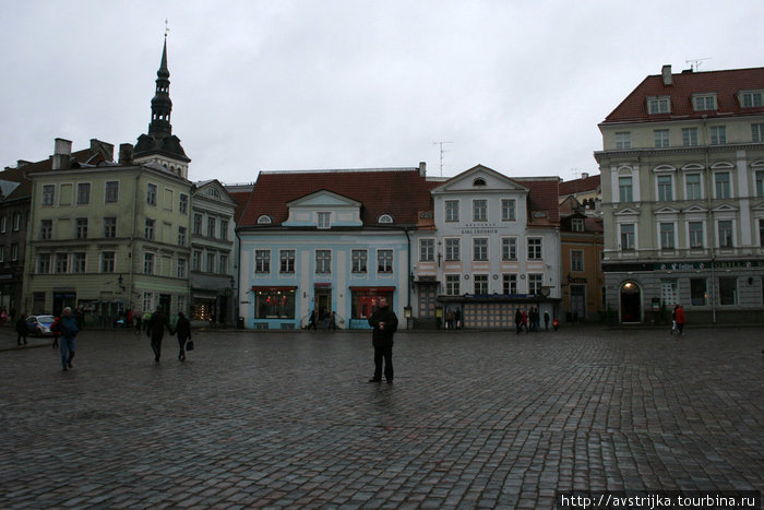 Ратушная площадь Таллин, Эстония