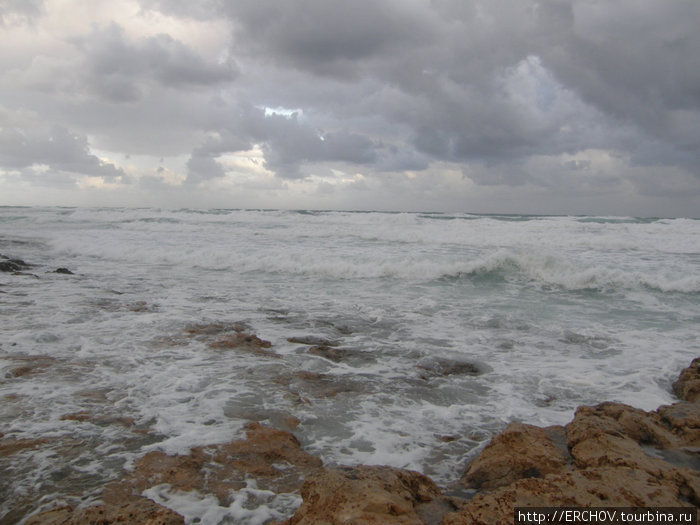 Средиземное море в октябре Ливия