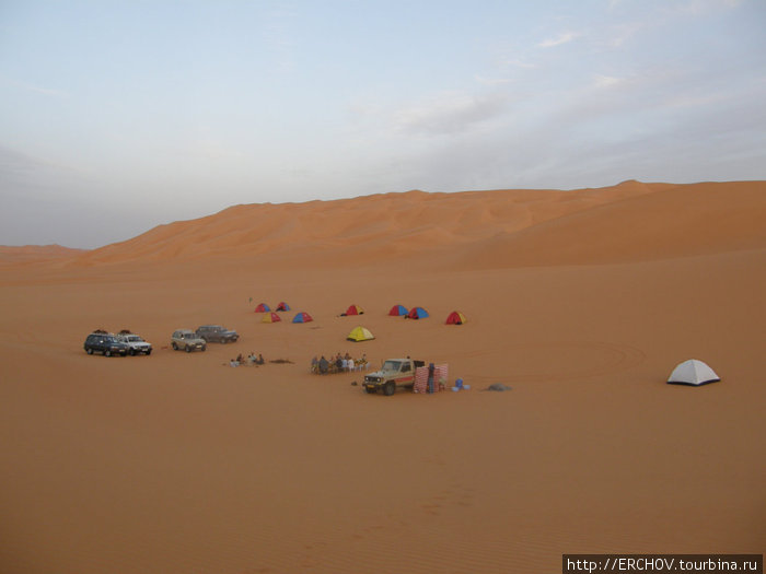 Палаточная жизнь в Сахаре Ливия