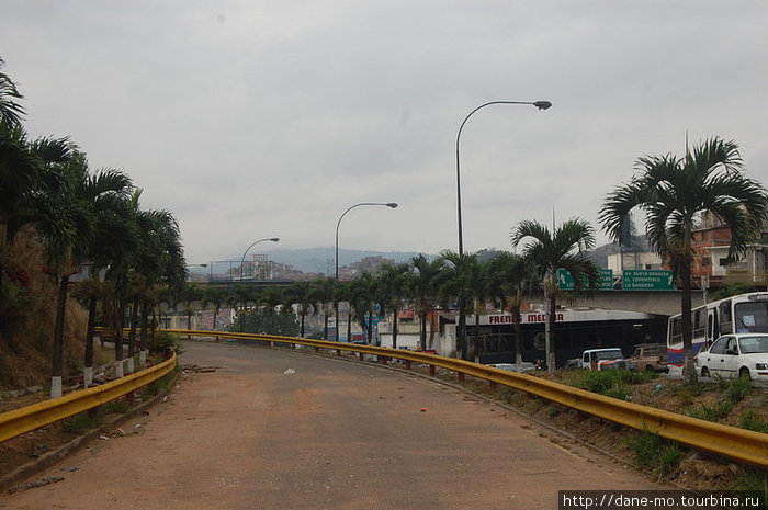 Неработающая дорога Каракас, Венесуэла