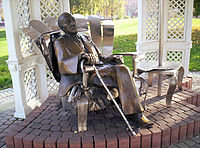 Памятник Имре Кальману / Statue of Kálmán in Siófok