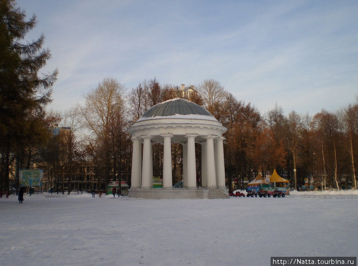 Ротонда — символ Перми, построена по проекту архитектора И. И. Свиязева в 1824 году Пермь, Россия