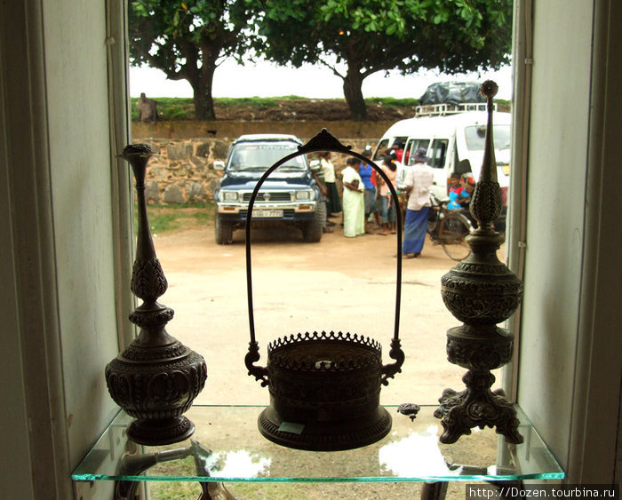 Шри-Ланка. Галле. Антикварный магазин. Галле, Шри-Ланка