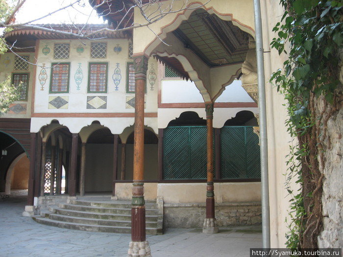 Вход в Диванный зал Ханского дворца. Бахчисарай, Россия