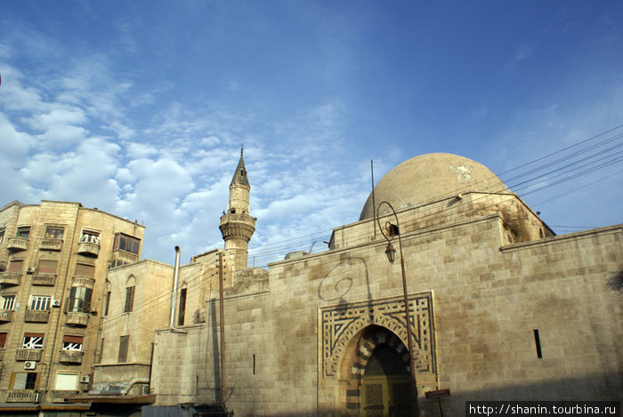 Старая мечеть в Старом городе Алеппо, Сирия