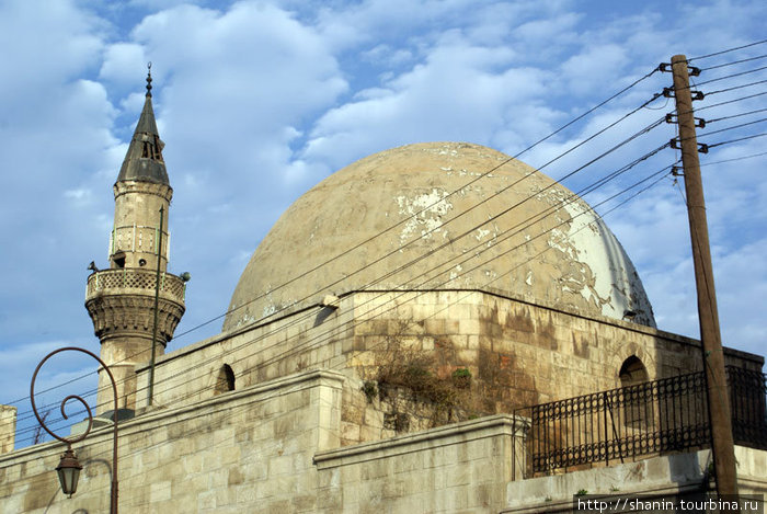Купол мечети и минарет Алеппо, Сирия