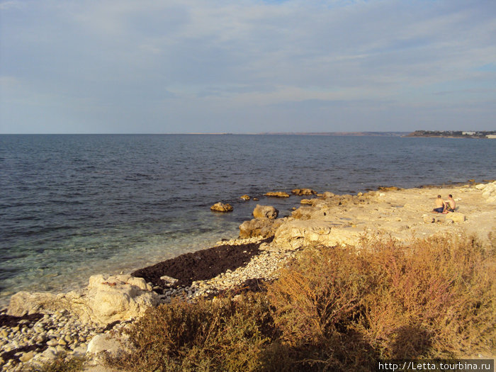 Даже в октябре в Черном море можно купаться Область Севастополь, Россия