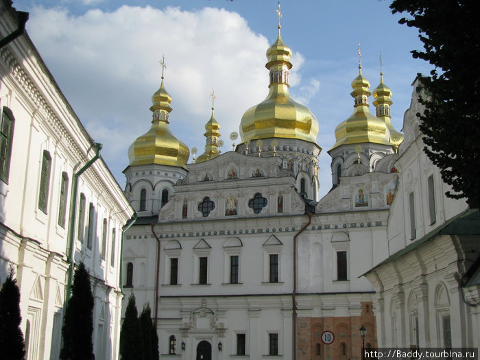 Вид на Успенский собор Киев, Украина