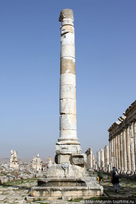 Триумфальная колонна Афамия, Сирия