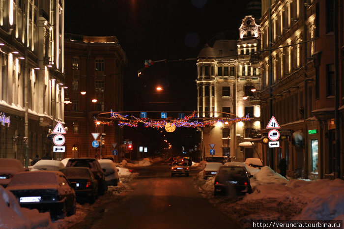 Петроградка, вид на Австрийскую пл. Санкт-Петербург, Россия