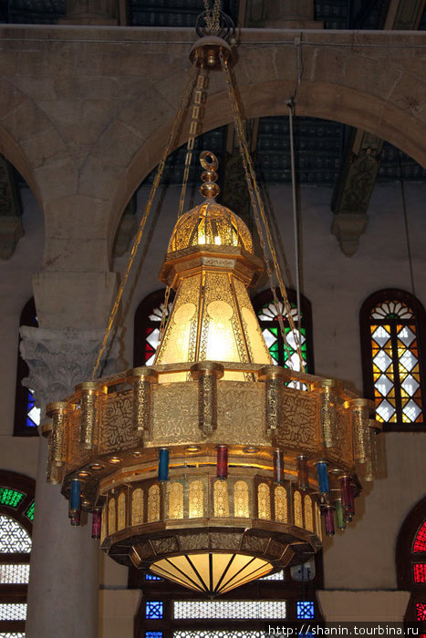 Люстра в мечети Омейядов Дамаск, Сирия