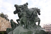 Памятник Салах-ад-Дину — знаменитому полководцу