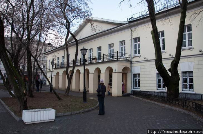 Мемориальный дом Н.В.Гоголя (музей и библиотека) Москва, Россия
