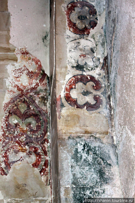 Остатки стенной росписи Сирия