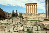 Руины и колонны храма Юпитера