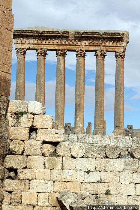 Колонны Баальбек (древний город), Ливан