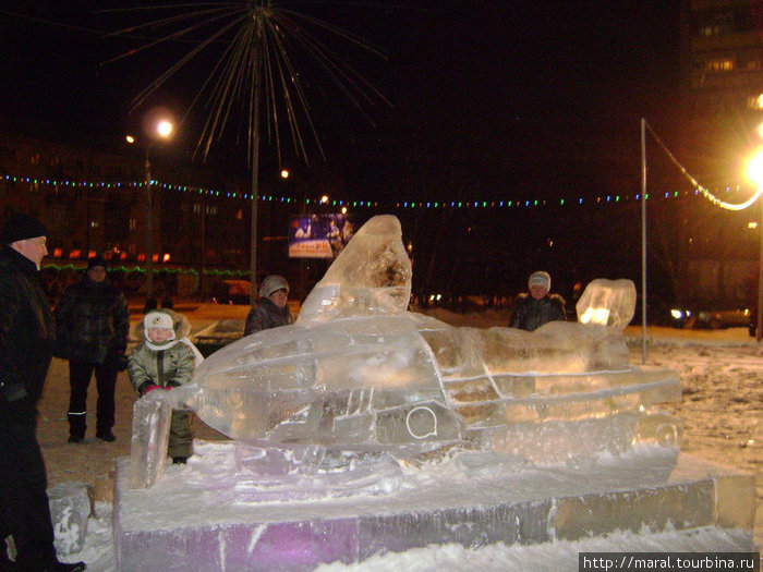 Другие снегоход седлают... Рыбинск, Россия