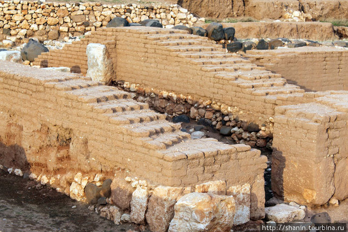 Стены из кирпича Афамия, Сирия