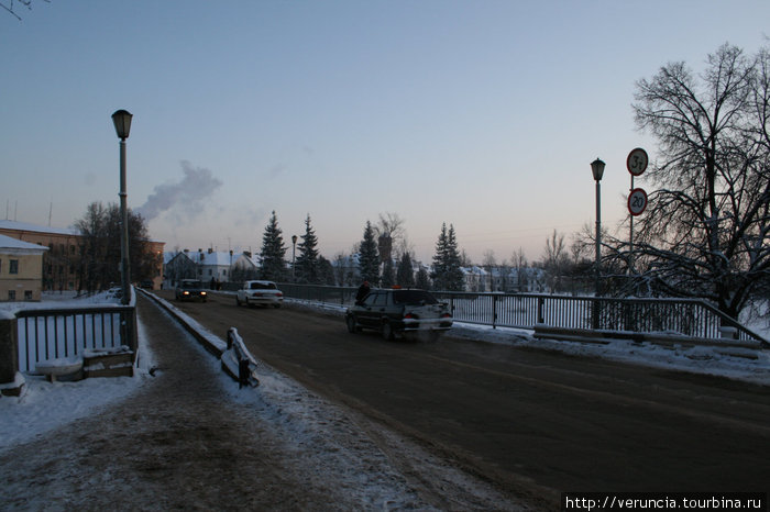 Живой мост. Старая Русса, Россия