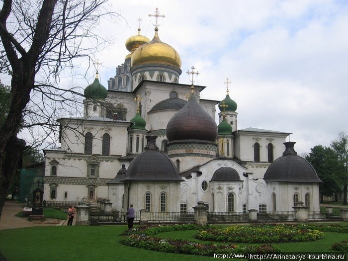 Воскресенский Новоиерусалимский мужской монастырь Снегири, Россия