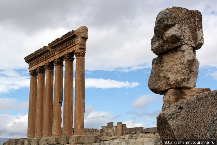 Колонны храма Юпитера Провинция Бекаа, Ливан