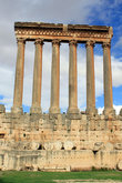Колонны и основание храма Юпитера