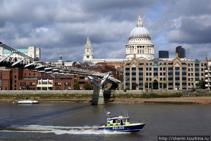 Полицейский катер Лондон, Великобритания