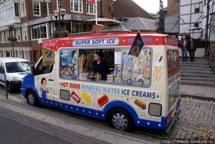 Киоск с мороженным на колесах Лондон, Великобритания